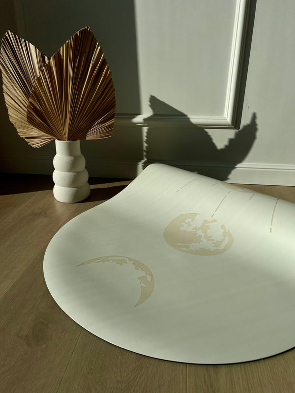 MATA SEMI - OVAL WHITE MOON LIMITED COLLECTION